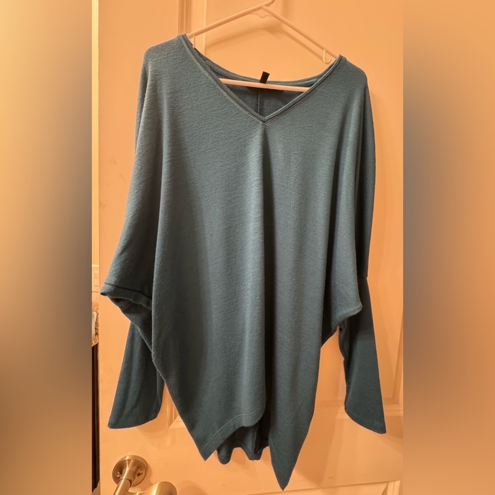 White House Black Market Blue Women’s Top